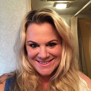 Meet your Posher, Kelli